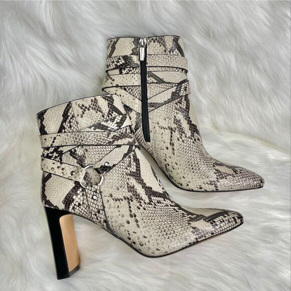 Vince Camuto Sestina Snake Print Fashion Booties Size 8 Side Zipper - Picture 2 of 9